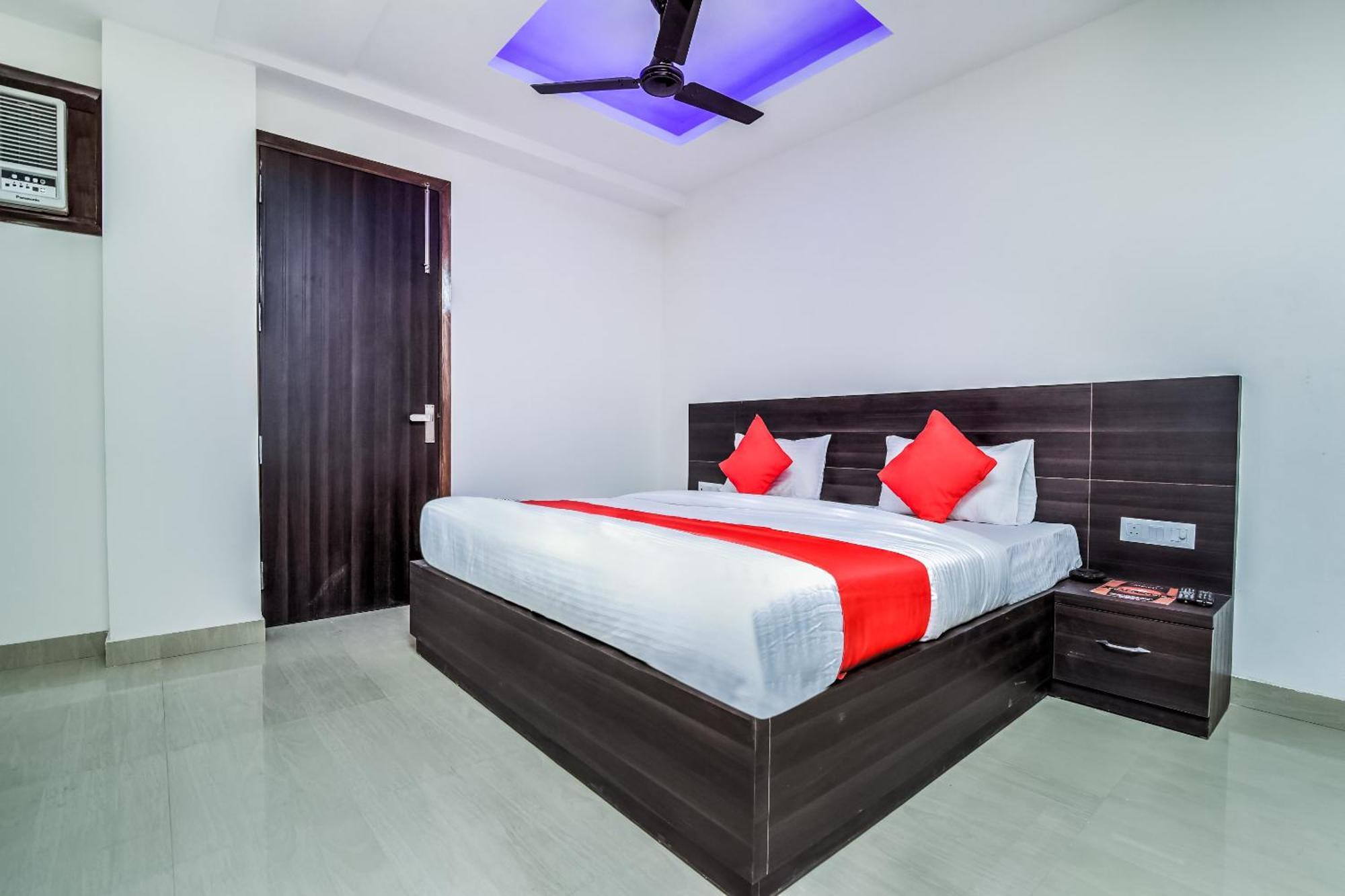 Hotel Aerostar Gold - Opposite Max Healthcare Delhi (National Capital Territory of India) Exterior foto