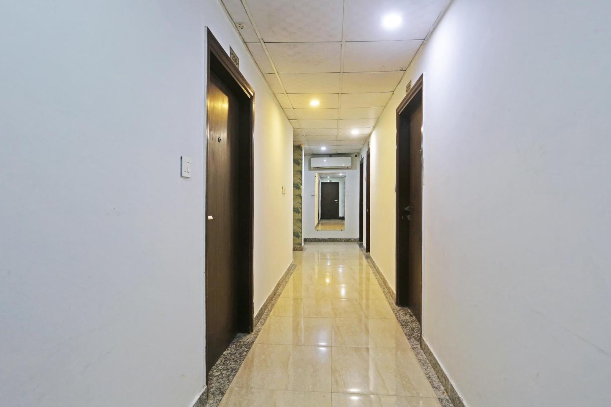 Hotel Aerostar Gold - Opposite Max Healthcare Delhi (National Capital Territory of India) Exterior foto