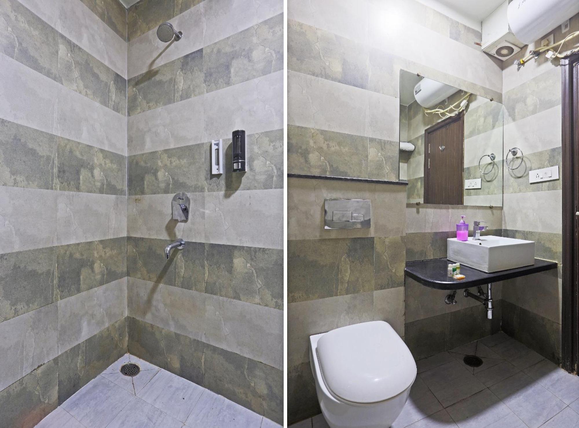 Hotel Aerostar Gold - Opposite Max Healthcare Delhi (National Capital Territory of India) Exterior foto