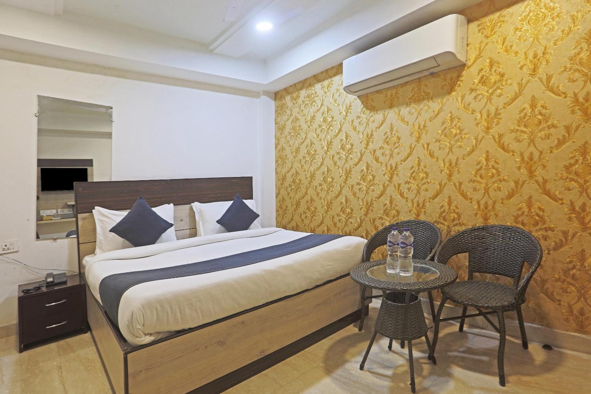 Hotel Aerostar Gold - Opposite Max Healthcare Delhi (National Capital Territory of India) Exterior foto